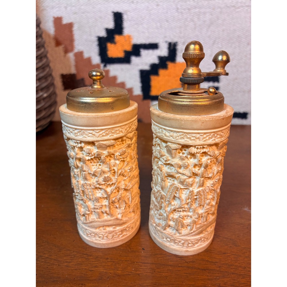 Unbranded Salt Pepper Mill Set Unisex OS Cream Excellent Carved Chinoiserie